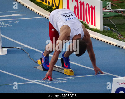 La finale maschile di staffetta 4x100 m ai Campionati del mondo U20 IAAF 2016 a Bydgoszcz, Polonia, il 23 luglio 2016. La competizione vede protagonisti atleti di tutto il mondo in una staffetta ad alta velocità, che mette in mostra abilità atletiche e dinamiche di squadra. Foto Stock