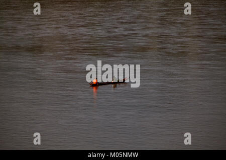 Pesca sul Mekong - Luang Prabang Foto Stock