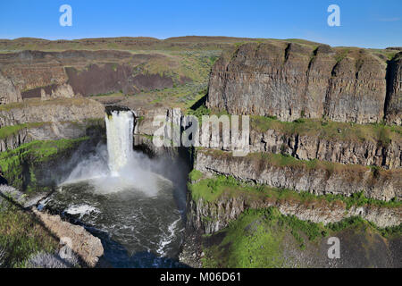 Palouse cade con molla di run-off. Foto Stock