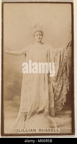 Questo ritratto di Lillian Russell della serie Actresses la cattura come una famosa cantante e attrice americana, riflettendo la popolarità del teatro e dell'intrattenimento della fine del XIX secolo. Foto Stock