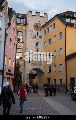 Il centro storico di Brunico, Brunico, Bolzano, Trentino Alto Adige, Italia Foto Stock