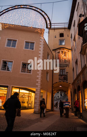 Il centro storico di Brunico, Brunico, Bolzano, Trentino Alto Adige, Italia Foto Stock