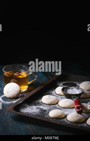 In casa biscotti di mandorle Foto Stock