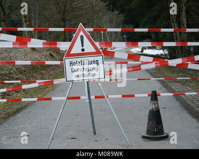 Lavori in legno segno di avvertimento Foto Stock