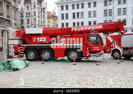 VIENNA - 8 settembre: veicoli antincendio l 8 settembre 2011 a Vienna. Il 9-11 settembre 2011 Feuerwehrfest (Fire Fighters Festival) ha avuto luogo Foto Stock