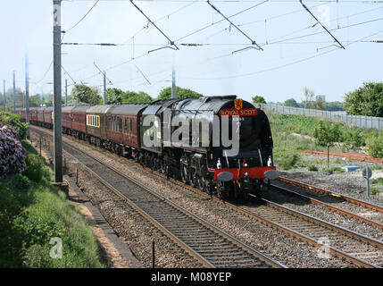 LMS Pacific locomotiva a vapore n. 6233 Duchessa di Sutherland a Hest banca, 22 maggio 2010 - Banca Hest, Regno Unito Foto Stock