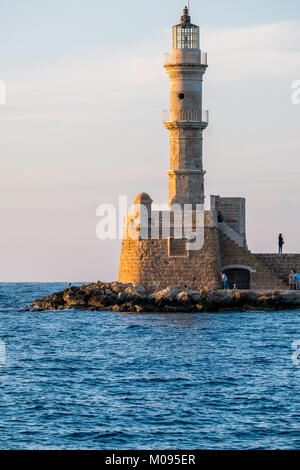 Faro veneziano del porto di Chania nella luce della sera, Creta, Grecia, Europa, Chania, Europa, Creta, Grecia, GR, Viaggi, Turismo, Viaggi dest Foto Stock