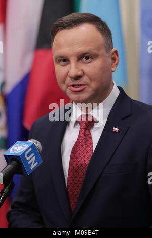 Nazioni Unite, New York, Stati Uniti d'America, 18 Gennaio 2018 - Andrzej Duda, Presidente della Repubblica di Polonia al pressore dopo la riunione del Consiglio di sicurezza sulla non proliferazione delle armi di distruzione di massa oggi presso la sede delle Nazioni Unite a New York City. Foto: Luiz Rampelotto/EuropaNewswire.Caption locale *** 00005860 | Utilizzo di tutto il mondo Foto Stock