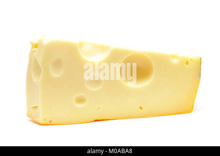 Parte del settore del formaggio giallo. Close-up. Isolato su bianco Foto Stock