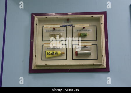 Il farmaco eliminazione Museum di Yangon è riempito con display di segnalazione di pericoli e rischi della tossicodipendenza.