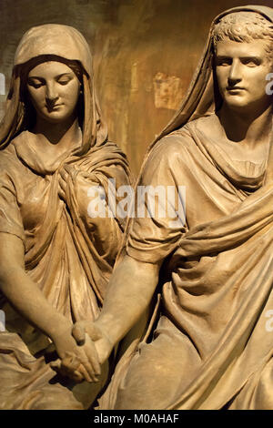 Castello di Blois - La splendida scultura di due innamorato Foto Stock