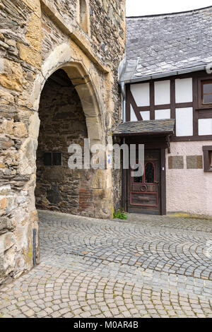 Metà medievale-case con travi di legno nella città di Herrstein, Hunsrueck, in Germania, in Renania Palatinato Foto Stock