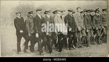 "Kitchener l esercito e le forze territoriali, la storia completa di un grande risultato ;' (1915) Foto Stock