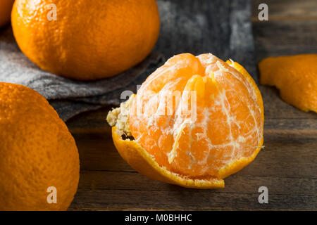 Crudo fresco arance Sumo pronto a mangiare Foto Stock