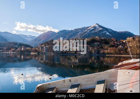 Lungolago di Omegna Omegna Lago d'Orta , Verbania , Piemonte , Italia Foto Stock