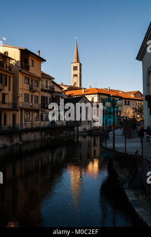 Lungolago di Omegna Omegna Lago d'Orta , Verbania , Piemonte , Italia Foto Stock