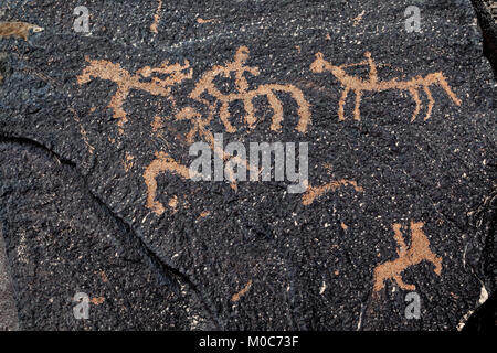 La pittura di roccia, in Yinshan Montagne in Murad medio Banner, Mongolia Interna, Cina. Foto Stock