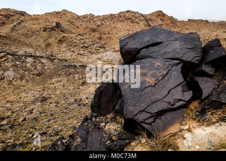 La pittura di roccia, in Yinshan Montagne in Murad medio Banner, Mongolia Interna, Cina. Foto Stock