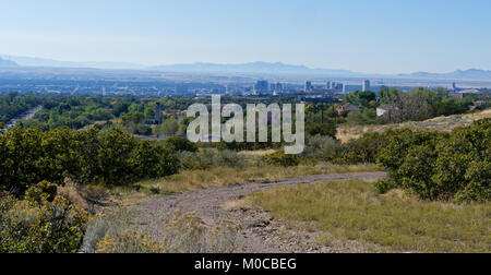 Vista di Salt Lake City da un parco statale Foto Stock