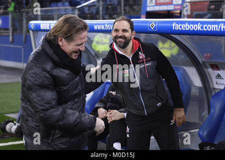 Markus Gisdol (HSV Amburgo Amburgo Amburgo, l.) begruesst coach Stefan Ruthenbeck (FC Colonia, r.). GES/ Fussball/ 1. Bundesliga: Hamburger Sport-Verein - FC Colonia, 20.01.2018 Calcio: 1° Campionato: HSV Amburgo Amburgo Amburgo vs FC Colonia, Amburgo, Gennaio 20, 2018 |L'utilizzo in tutto il mondo Foto Stock