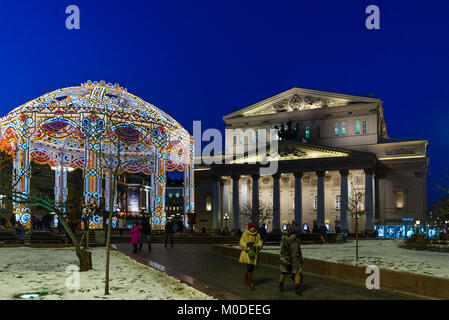 Mosca, Russia - 10 gennaio. 2018. Natale Luce arbor vicino al Teatro Bolshoi. Foto Stock