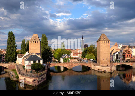 Ponts Couverts, Petite France, Grande Île Isola, Strasburgo, Alsazia, Francia Foto Stock