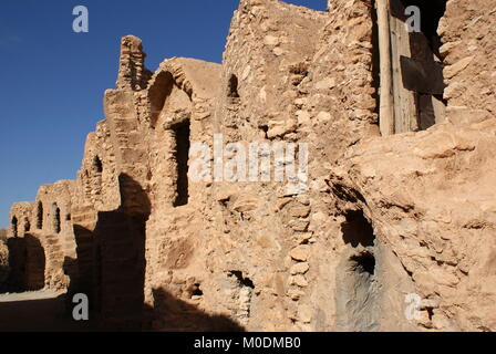 Ksar Hadada, vecchio granaio fortificato, distretto di Tataouine, Tunisia Foto Stock