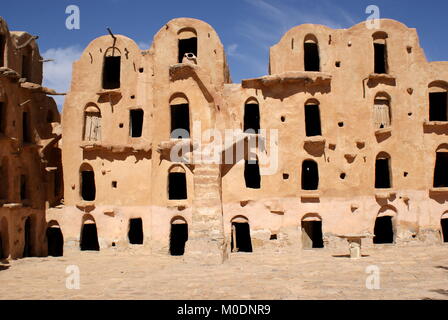 Ksar Ouled Soltane, granaio fortificato, distretto di Tataouine, Tunisia Foto Stock