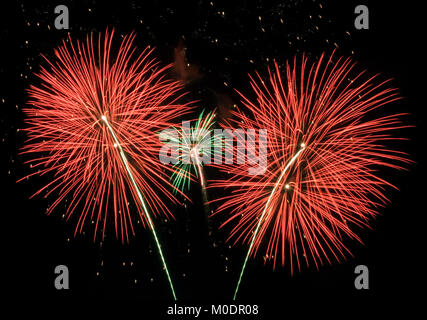 Post-incandescenza spettacolo di fuochi d'artificio a Balloon Fiesta di Albuquerque, Nuovo Messico, STATI UNITI D'AMERICA Foto Stock