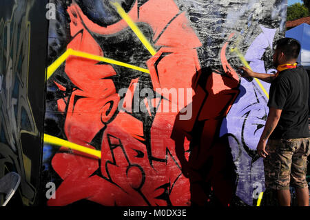 Neoglyphix: Aerosol AllIndigenous mostra d'arte da Native American graffiti artisti da Arizona, Arizona State Museum, Università di Arizona, Tucson Foto Stock