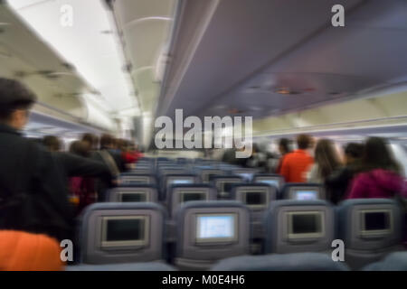 All'interno dell'aereo di passeggeri in partenza - sfocata foto astratte Foto Stock