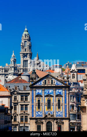 Vista sugli edifici di Porto, Portogallo Foto Stock