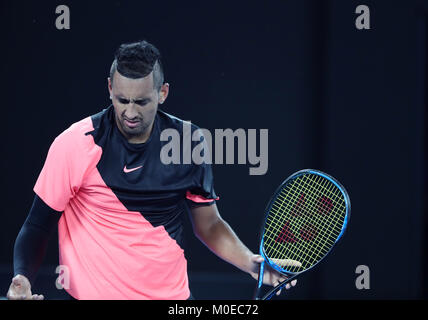 Melbourne, Australia. Xxi gen, 2018. Nick Kyrgios dell Australia reagisce durante gli uomini singoli quarto round match contro Grigor Dimitrov della Bulgaria a Australian Open 2018 a Melbourne, Australia, Gennaio 21, 2018. Credito: Bai Xuefei/Xinhua/Alamy Live News Foto Stock