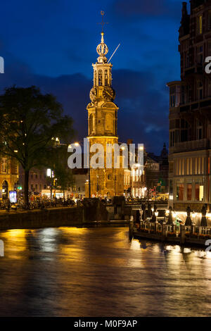 Torre di menta e il canale Singel, Amsterdam, Olanda, Paesi Bassi Foto Stock