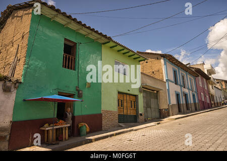 San Gabriel, Ecuador- Novembre 3, 2017: architettura coloniale della città elencate come un patrimonio nazionale Foto Stock