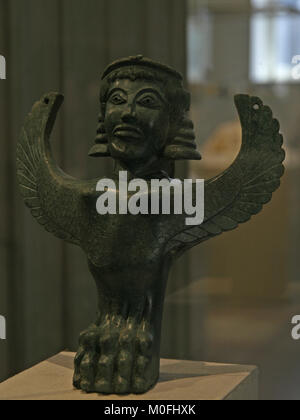 Piede di bronzo in forma di Sphinx, 600 BC, il Metropolitan Museum of Art (TEM), Upper Manhattan, New York City, nello Stato di New York, Stati Uniti d'America. Foto Stock