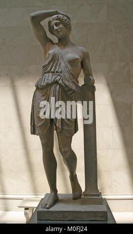 Statua in marmo di un Amazzone ferita, Romana 1° - 2° secolo D.C. periodo imperiale, il Metropolitan Museum of Art (TEM), Upper Manhattan, New York ci Foto Stock