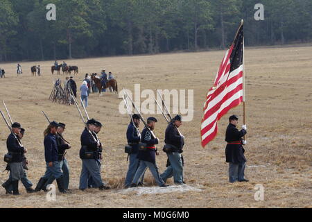 Le truppe dell'Unione a una guerra civile la rievocazione di una battaglia che è accaduto nella Hernando County, Florida nel luglio di l864. Foto Stock