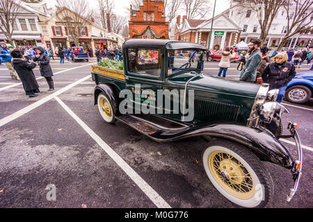 Main Street a Natale   Stockbridge, Massachusetts, STATI UNITI D'AMERICA Foto Stock