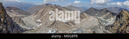 Alam Kuh mountain summit Panorama Foto Stock