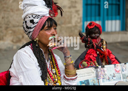 Donna gitana nella Vecchia Havana, Cuba Foto Stock