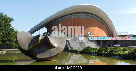 Casa delle culture del mondo, HKW, ex, i berlinesi, convention hall, gravidanza, oyster world Casa di Cultura, Berlino, Germania, Europa mi Haus der Foto Stock