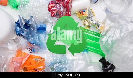 Foto di bottiglie di plastica riciclare Foto Stock