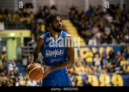 Suggs Scott (Happy Casa Brindisi) durante la serie a una partita di basket. FIat Torino Auxilium vs Casa Felice Brindisi. Casa Felice Brindisi ha vinto 68-82 a Torino al Pala Ruffini, Italia 21 gennaio 2018. Foto Stock