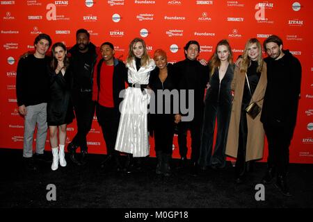 Park City, UT, STATI UNITI D'AMERICA. Xxi gen, 2018. Lukas Gage, Maude Apatow, Colman Domingo, Kelvin Harrison Jr., Suki Waterhouse, Anika Noni Rose, Danny Ramirez, Odessa giovani, Hari Nef, Sam Levinson presso gli arrivi per assassinio nazione Premiere al Sundance Film Festival 2018, la Biblioteca teatro, Park City, UT 21 gennaio 2018. Credito: JA/Everett raccolta/Alamy Live News Foto Stock