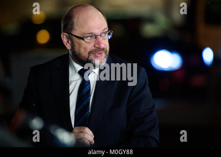 Berlino, Germania. Il 22 gennaio, 2018. Martin Schulz, leader del partito Social Democratico, arriva ad una riunione dei dirigenti del partito al Konrad-Adenauer-House a Berlino, Germania, 22 gennaio 2018. Credito: Gregor Fischer/dpa/Alamy Live News Foto Stock