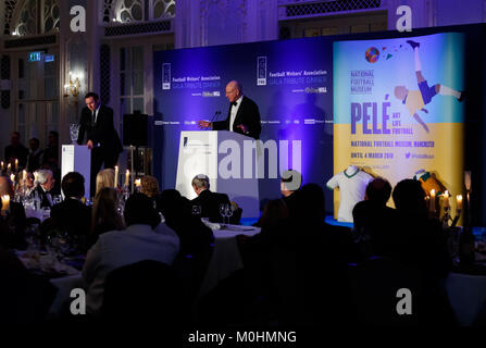 Patrick Barclay, Presidente del FWA parla durante il calcio associazione degli scrittori Tribute Night al Savoy di Londra. Stampa foto di associazione. Picture Data: domenica 21 gennaio, 2018. Foto di credito dovrebbe leggere: John Walton/PA FILO Foto Stock