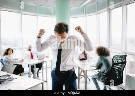 Ufficio occupato nei giorni feriali nel corso del progetto Foto Stock