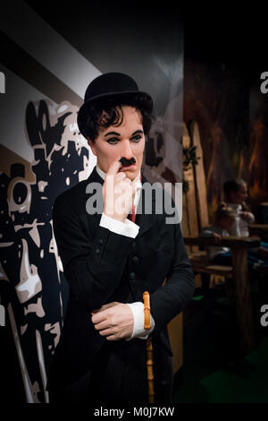 Amsterdam, Paesi Bassi - 05 Settembre 2017: cera figura di Sir Charles Spencer Charlie Chaplin, inglese attore comico nel museo delle cere di Madame Tussauds in un Foto Stock