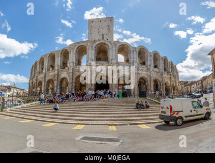 Anfiteatro romano, Arles, Provence-Alps, Cote d' Azur, Francia Foto Stock